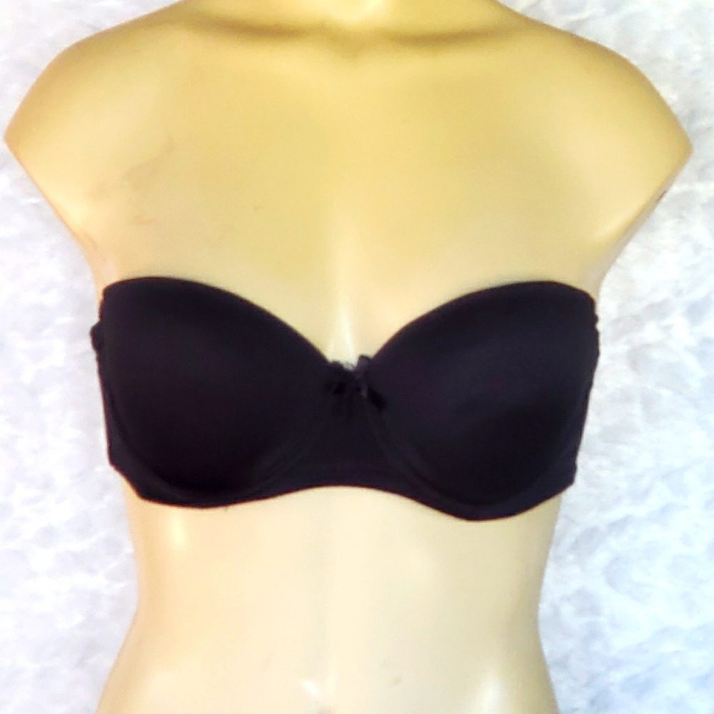 Black Strapless Bra